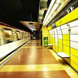 barselona-metro-station-barcelona-metro-istasyonu